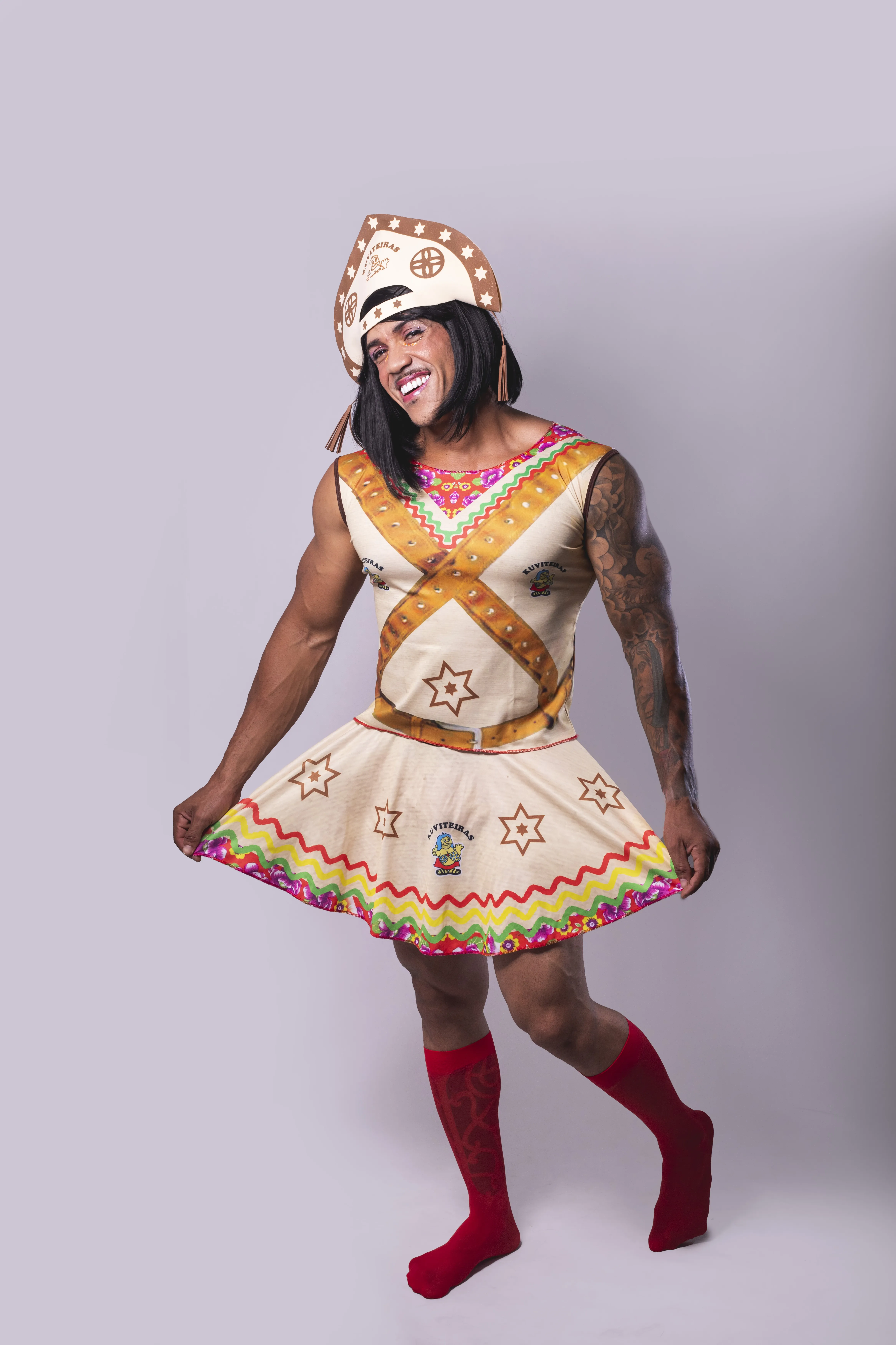 Imagem ilustrativa da imagem Bloco As Kuviteiras revela fantasia e lança mimo para os foliões vips