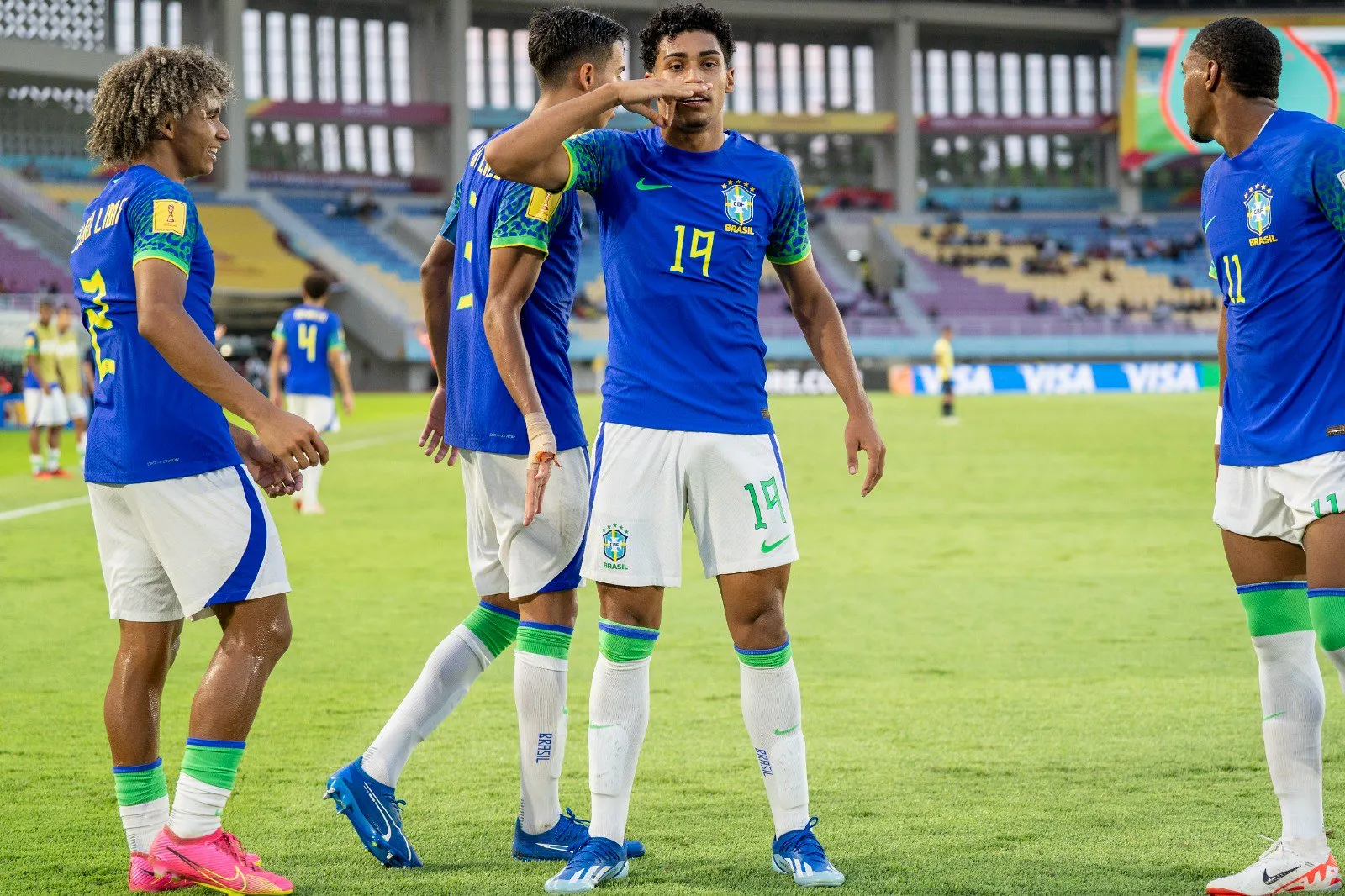 Mundial Sub-17: Brasil faz 3 a 1 no Equador e avança às quartas de