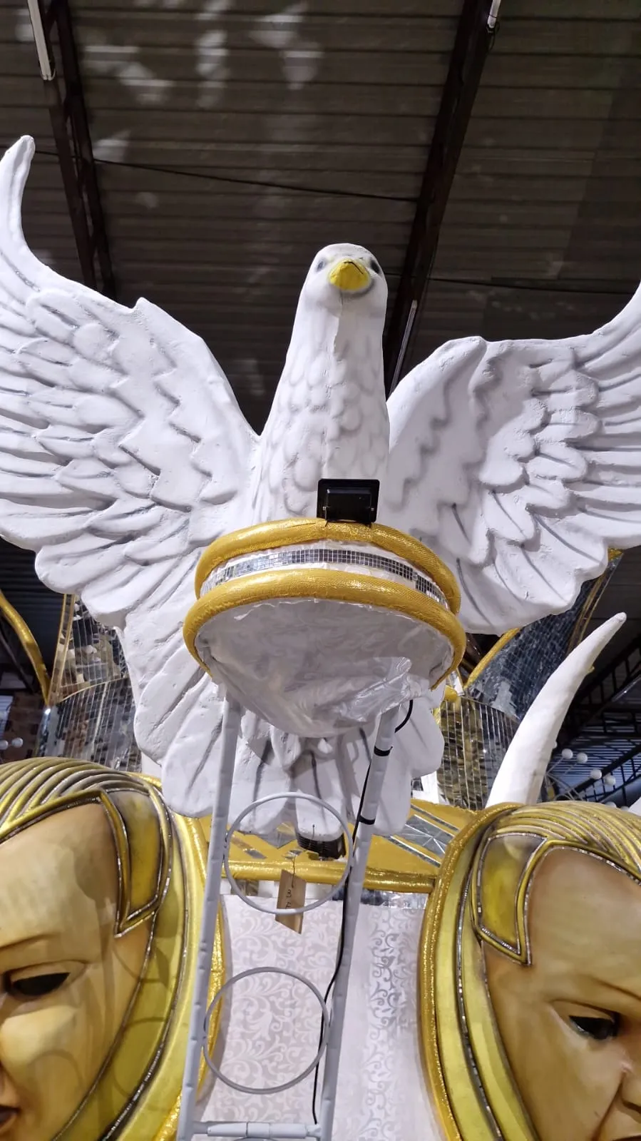 Imagem ilustrativa da imagem Deusa do Ébano brilhará na Sapucaí; veja fotos dos carros alegóricos