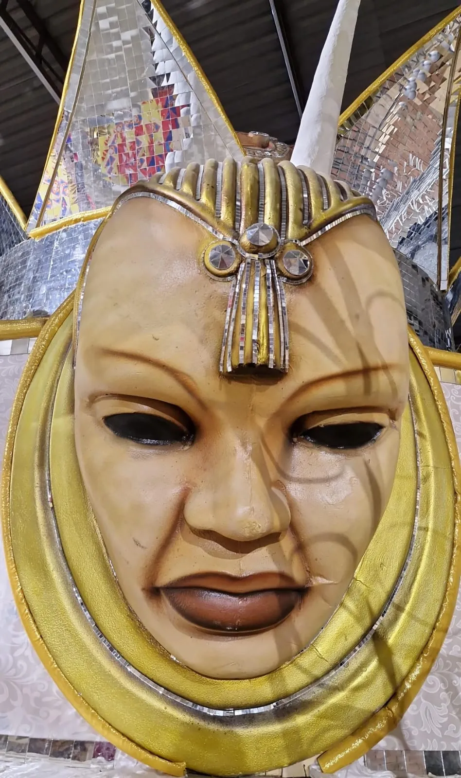 Imagem ilustrativa da imagem Deusa do Ébano brilhará na Sapucaí; veja fotos dos carros alegóricos