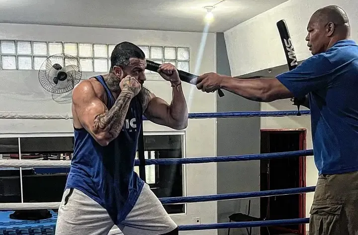 Bambam estreia nos ringues de boxe contra Popó no próximo sábado (25)