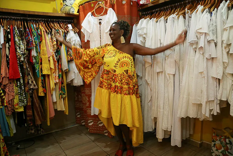 Madalena Silva comanda negócio diretamente ligado à cultura afro-brasileira