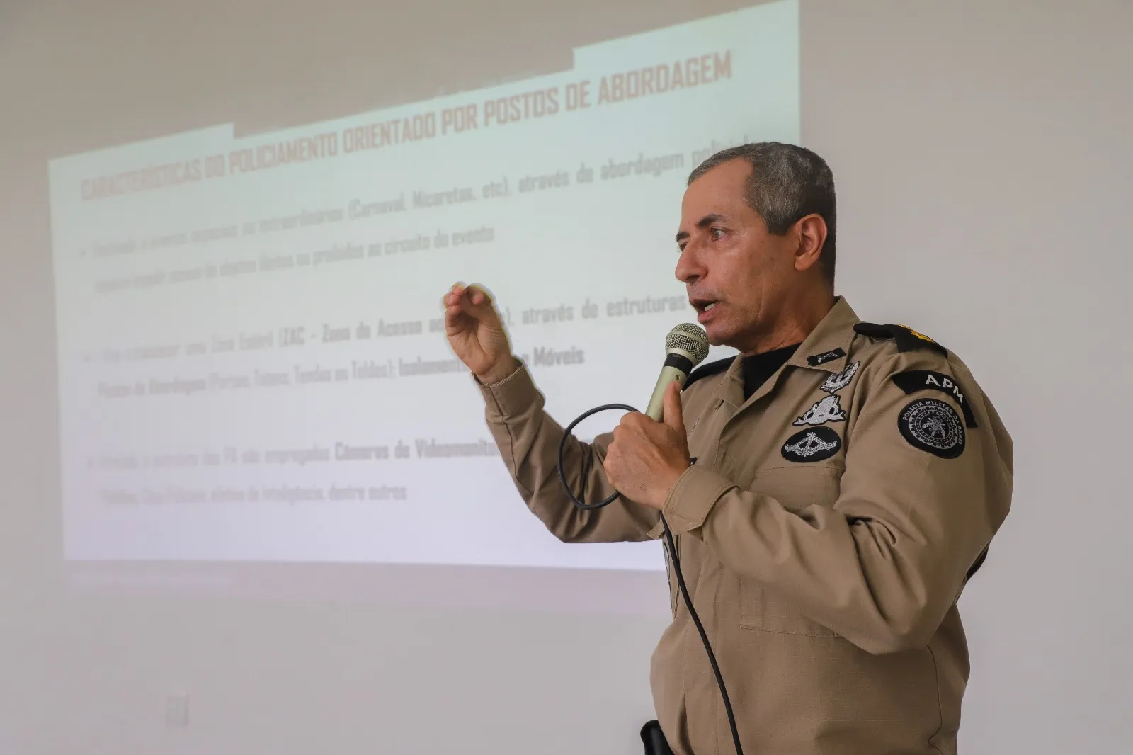 O coordenador tenente-coronel Mattos comandou o curso preparatório