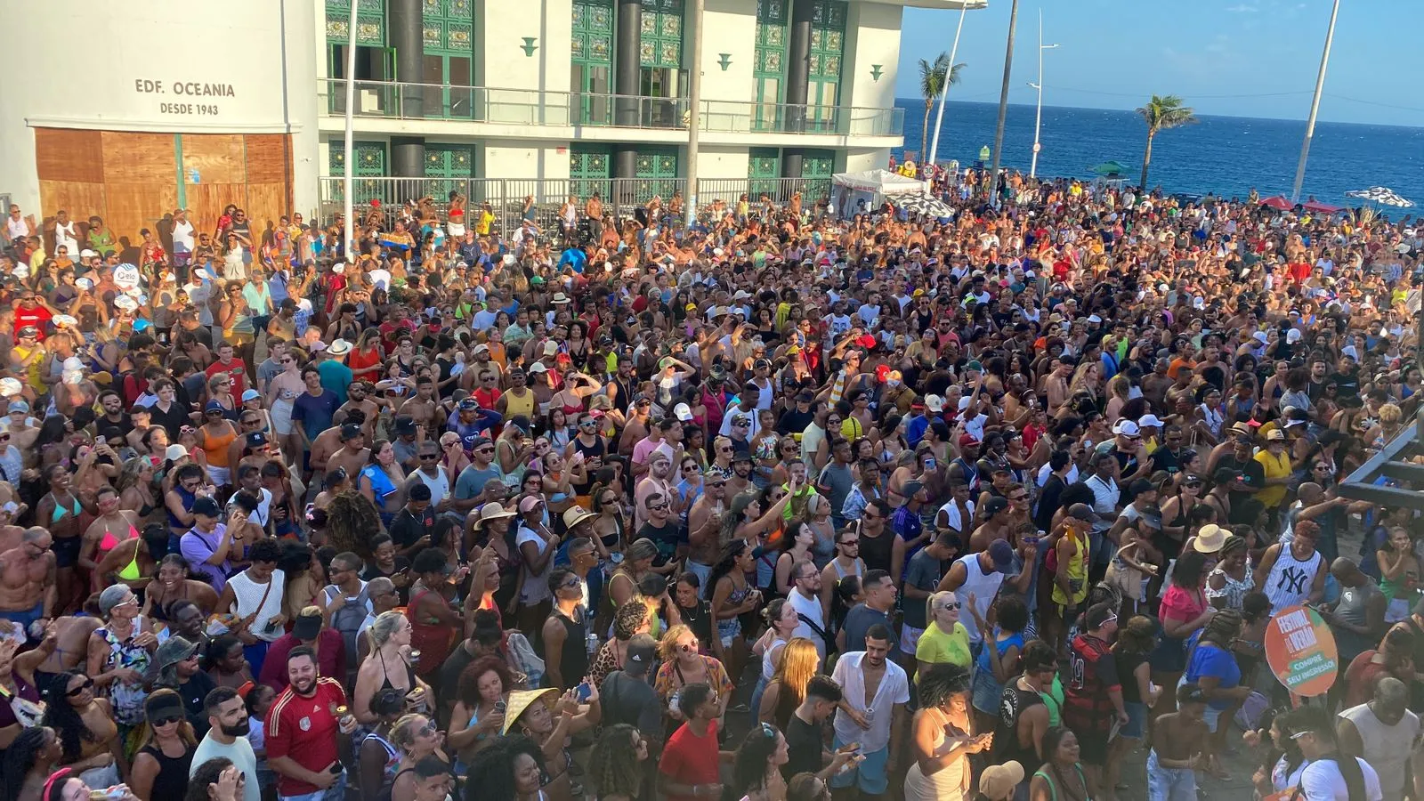 Multidão deixou Lore boquiaberta