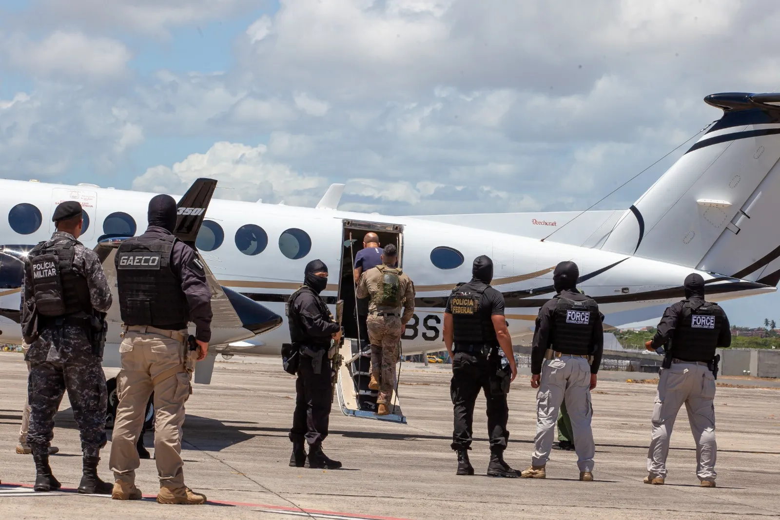 Imagem ilustrativa da imagem Policiais tomam baque em operação e perdem a linha de ‘patrões’