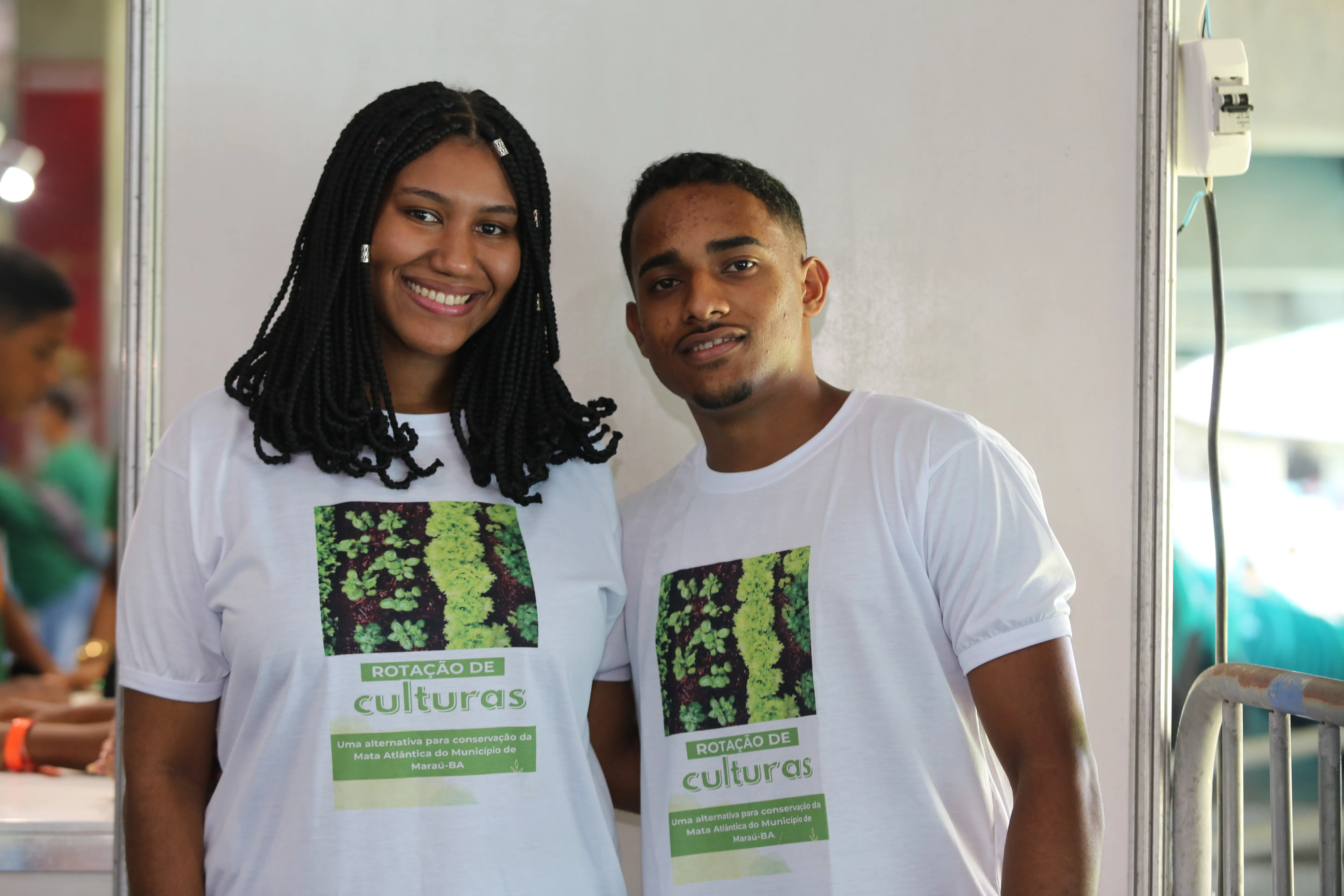 Mariana Nery e Davi Souza são do colégio estadual Clemente Mariani, Distrito de Ibiaçu, Maraú