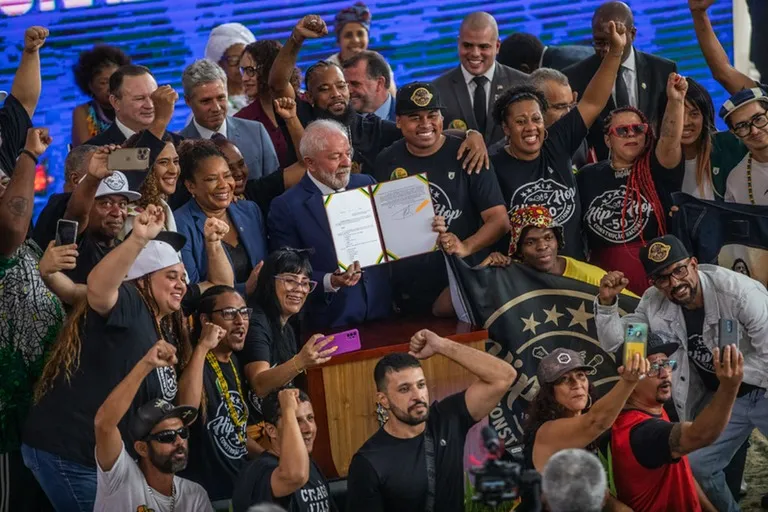 Com a presença da ministra da Cultura, Margareth Menezes, as medidas foram construídas em parceria entre o Ministério da Cultura, a sociedade civil e a Construção Nacional da Cultura Hip-Hop