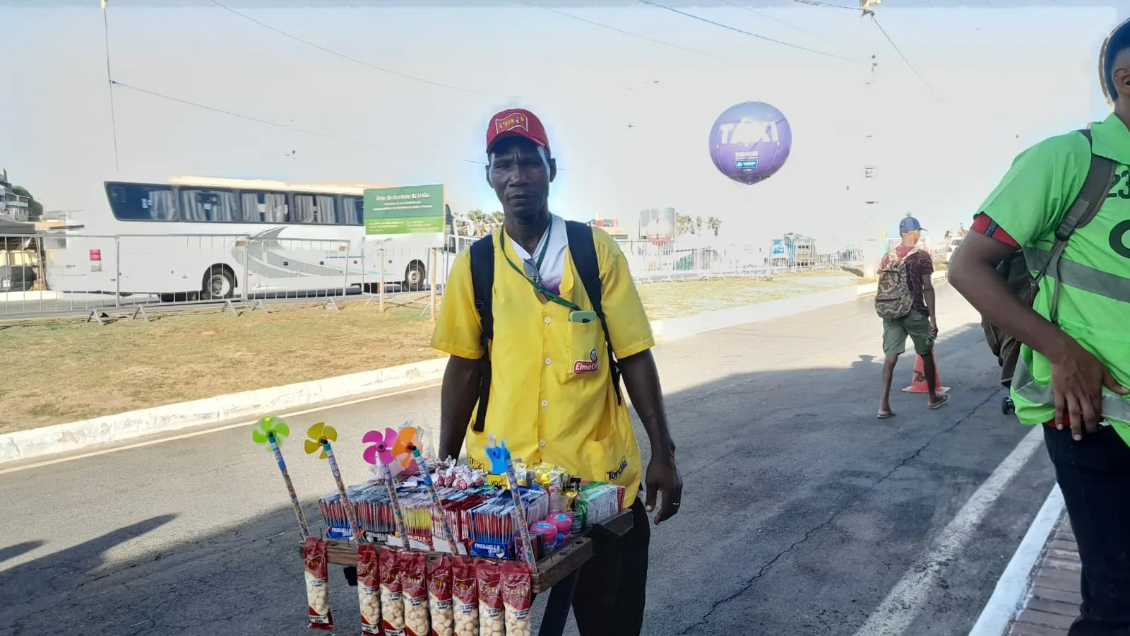 Jair Santos Silva é ambulante desde os 8 anos de idade