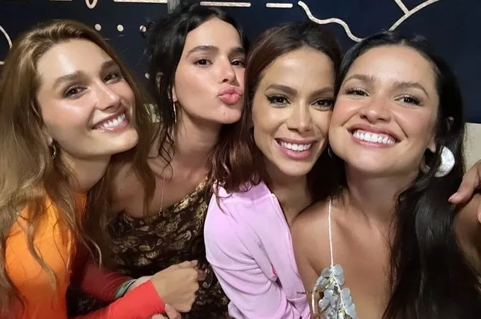 Sasha, Bruna Marquezine, Anitta e Juliette são amigas
