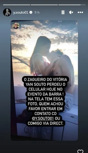 Imagem ilustrativa da imagem Zagueiro do Vitória oferece grana para quem achar celular da esposa