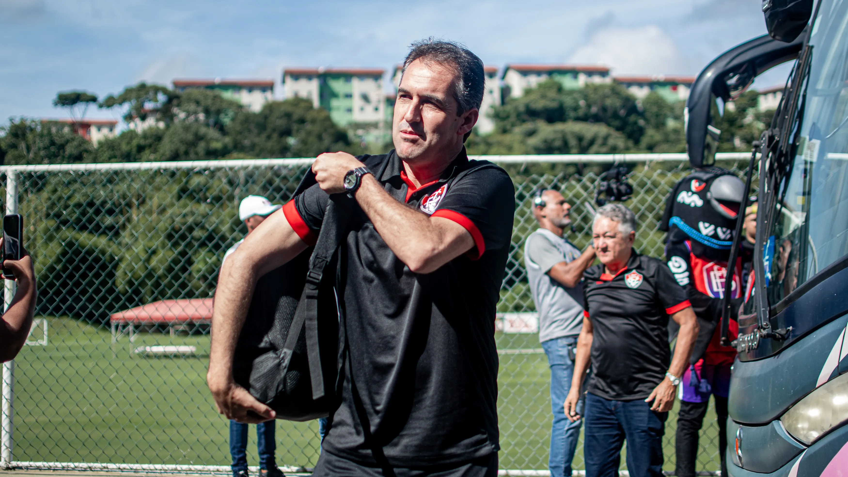 Para começar com pé direito, Léo Condé terá o objetivo de mudar o cenário do Leão da Barra durante a 1ª rodada da competição,