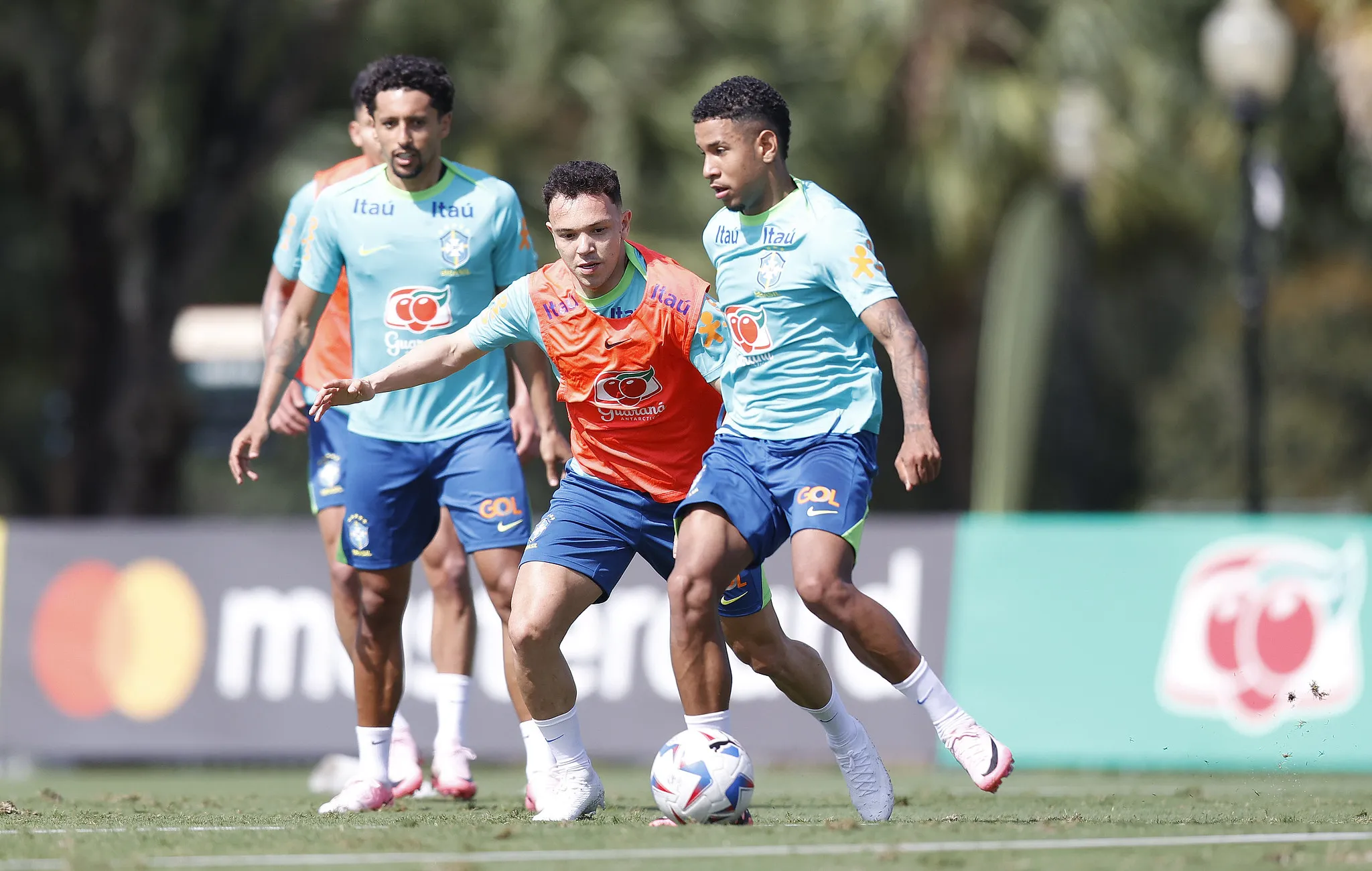 Apenas 18 jogadores se apresentaram até o momento