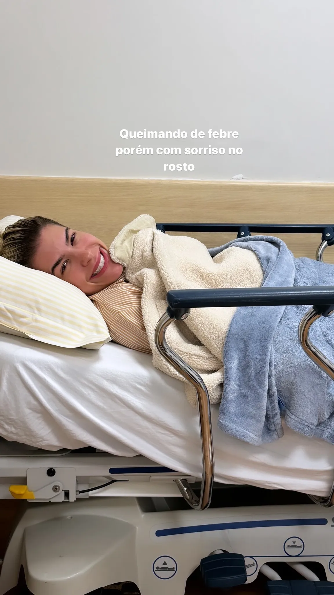 Imagem ilustrativa da imagem "Não foi ressaca", explica Lore Improta após parar no hospital