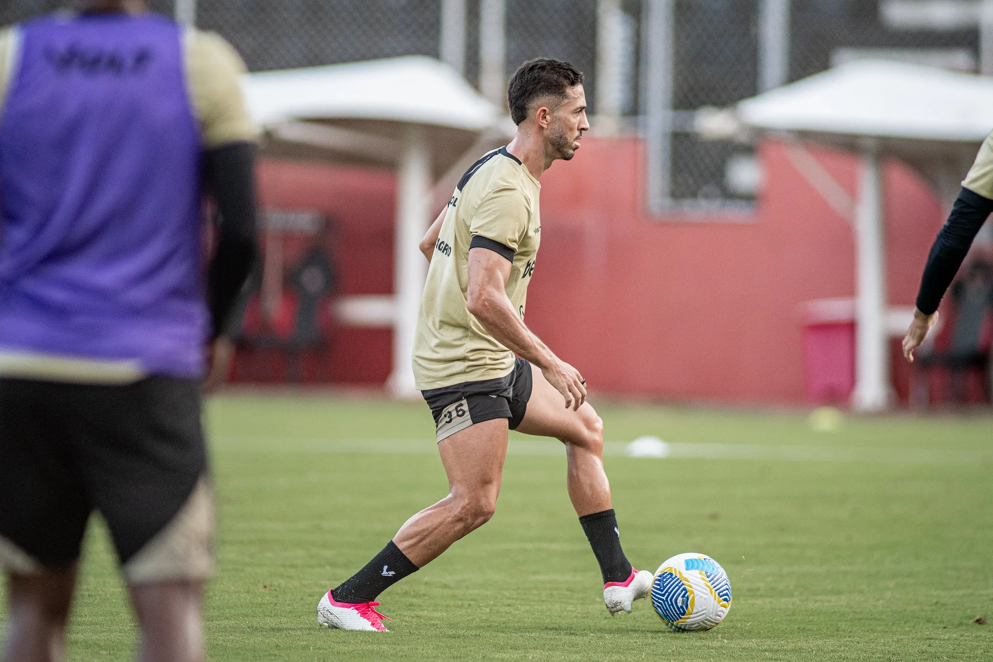 Jean Mota em treinamento