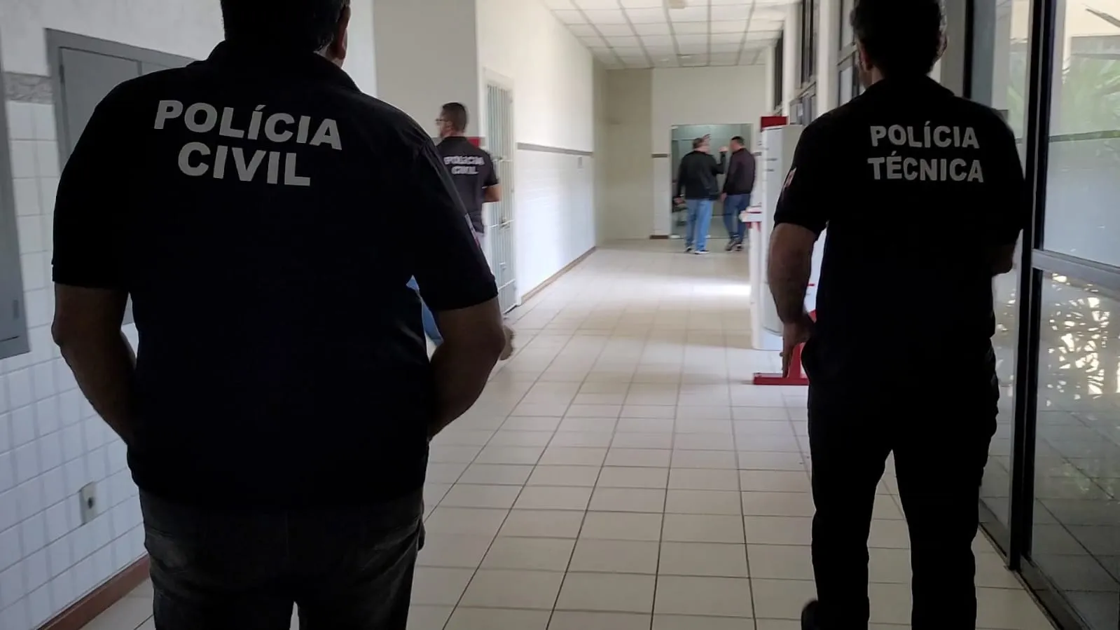 As diligências foram acompanhadas por peritos criminal e odonto criminal