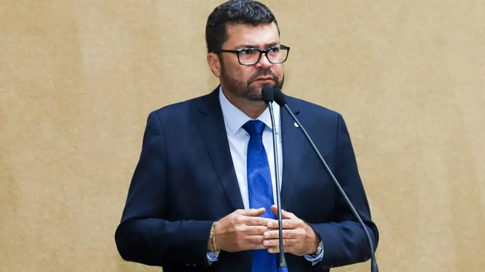 Imagem ilustrativa da imagem Deputado reconhece 'grau de moto' como modalidade esportiva