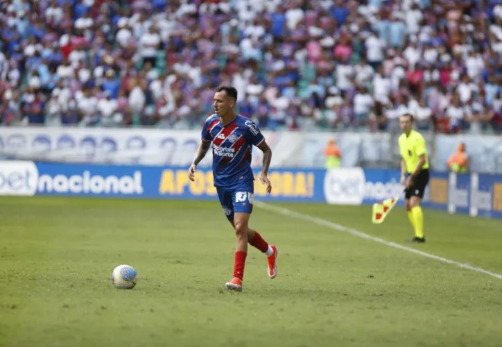 Iago em sua estreia com a camisa do Bahia