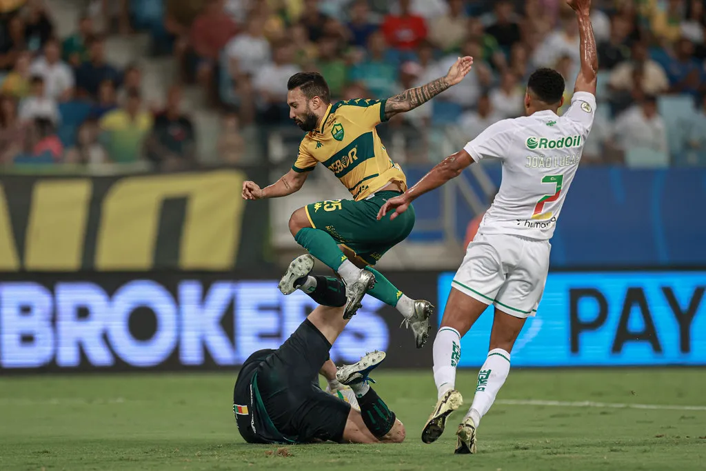 Dourado e Papo empataram sem gols em jogo fraco