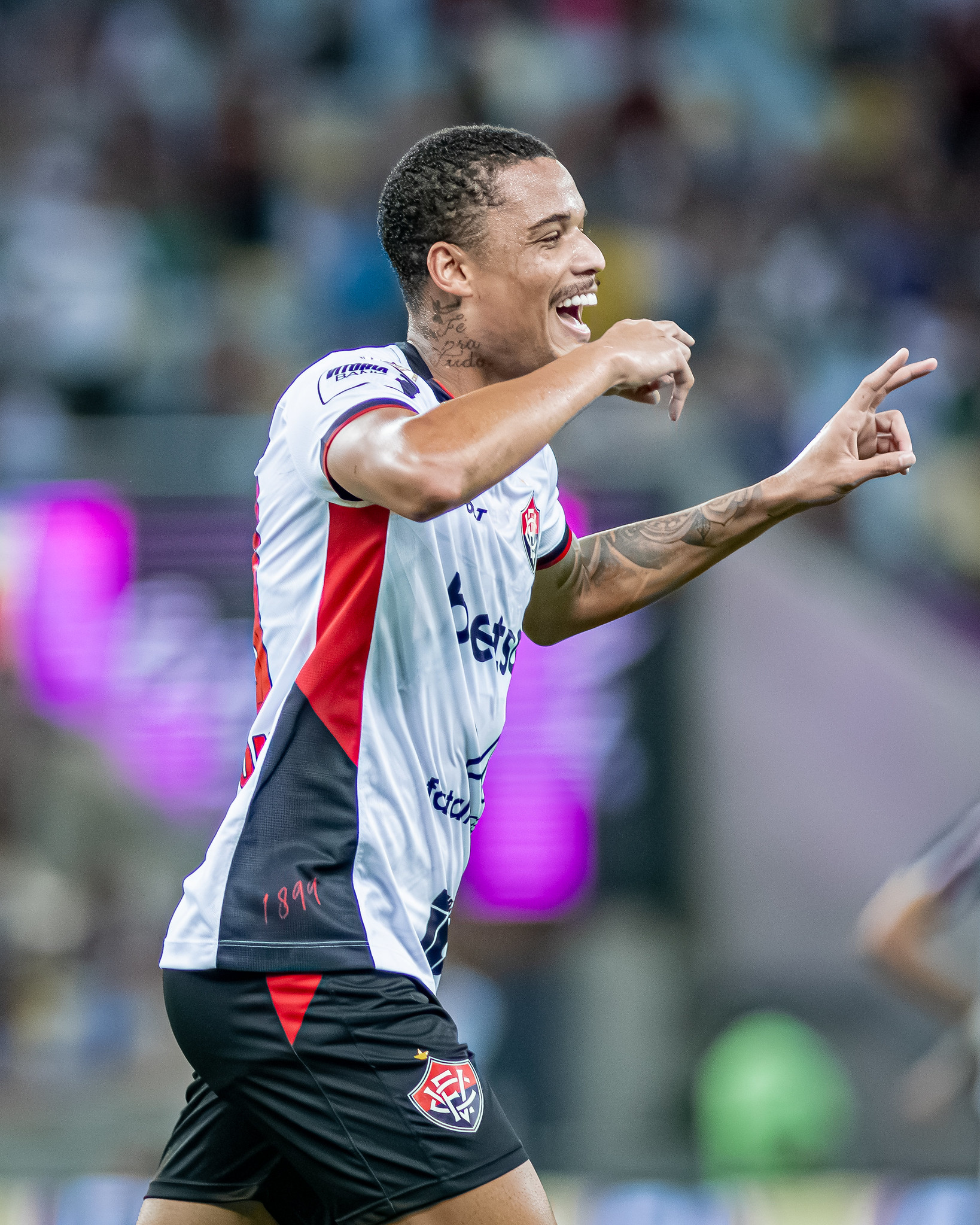 Janderson decidiu o jogo do Vitória contra o Fluminense