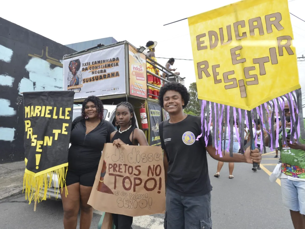 Imagem ilustrativa da imagem 22ª Caminhada da Consciência Negra em Sussuarana celebra mulheres negras