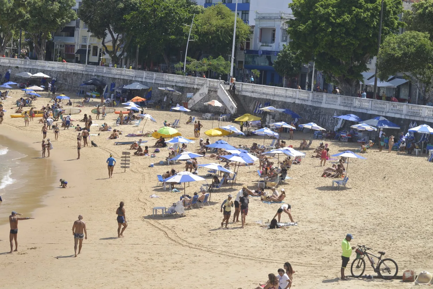 Agora as cadeiras só podem ser colocadas na areia se houver demanda