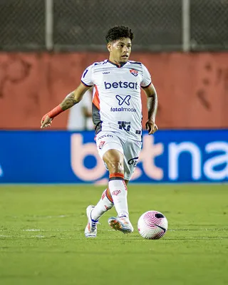 Machado em ação contra o Bragantino