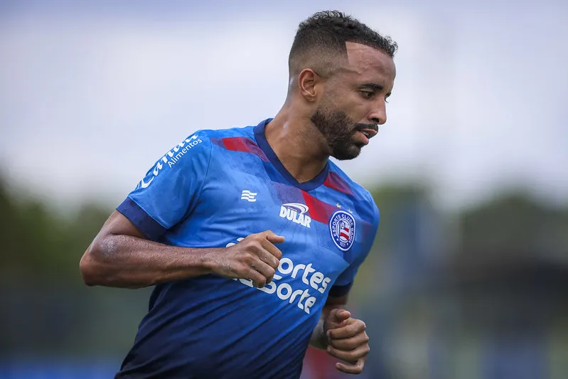 Caio Alexandre em treino pelo Bahia