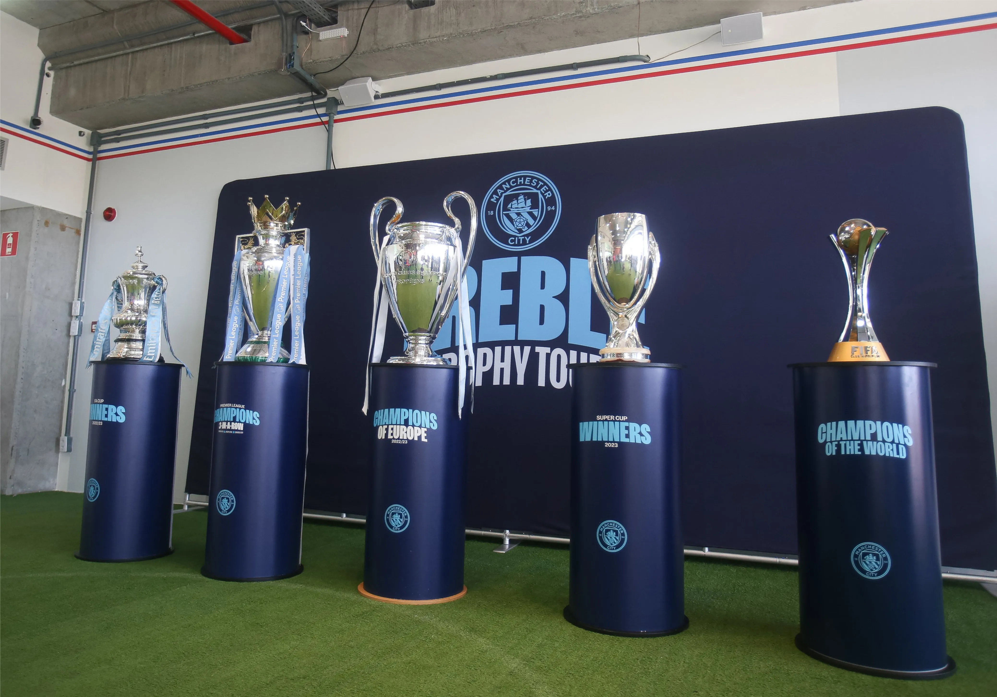 Troféus do Manchester City estarão em exposição no Museu do Bahia