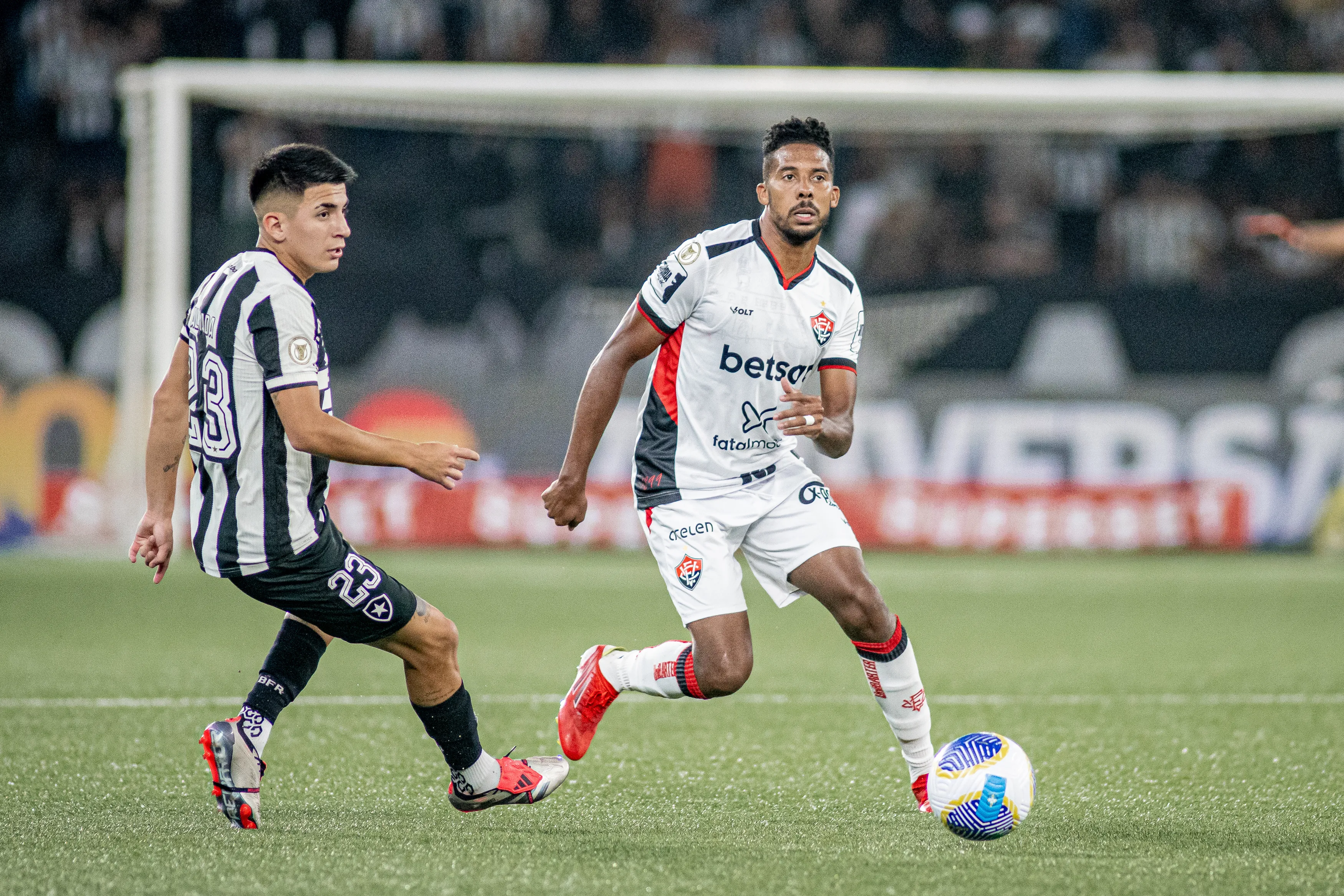 Vitória empata com Botafogo em 1 a 1, no Engenhão