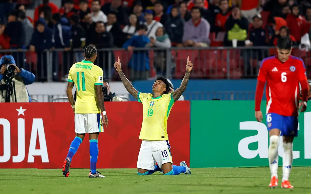 Atacante do Botafogo estreou pela Seleção