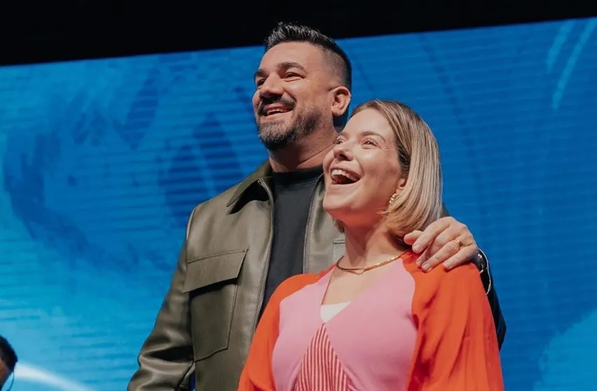 Felippe e Mariana Valadão mudaram o nome da igreja para "Novos Começos"