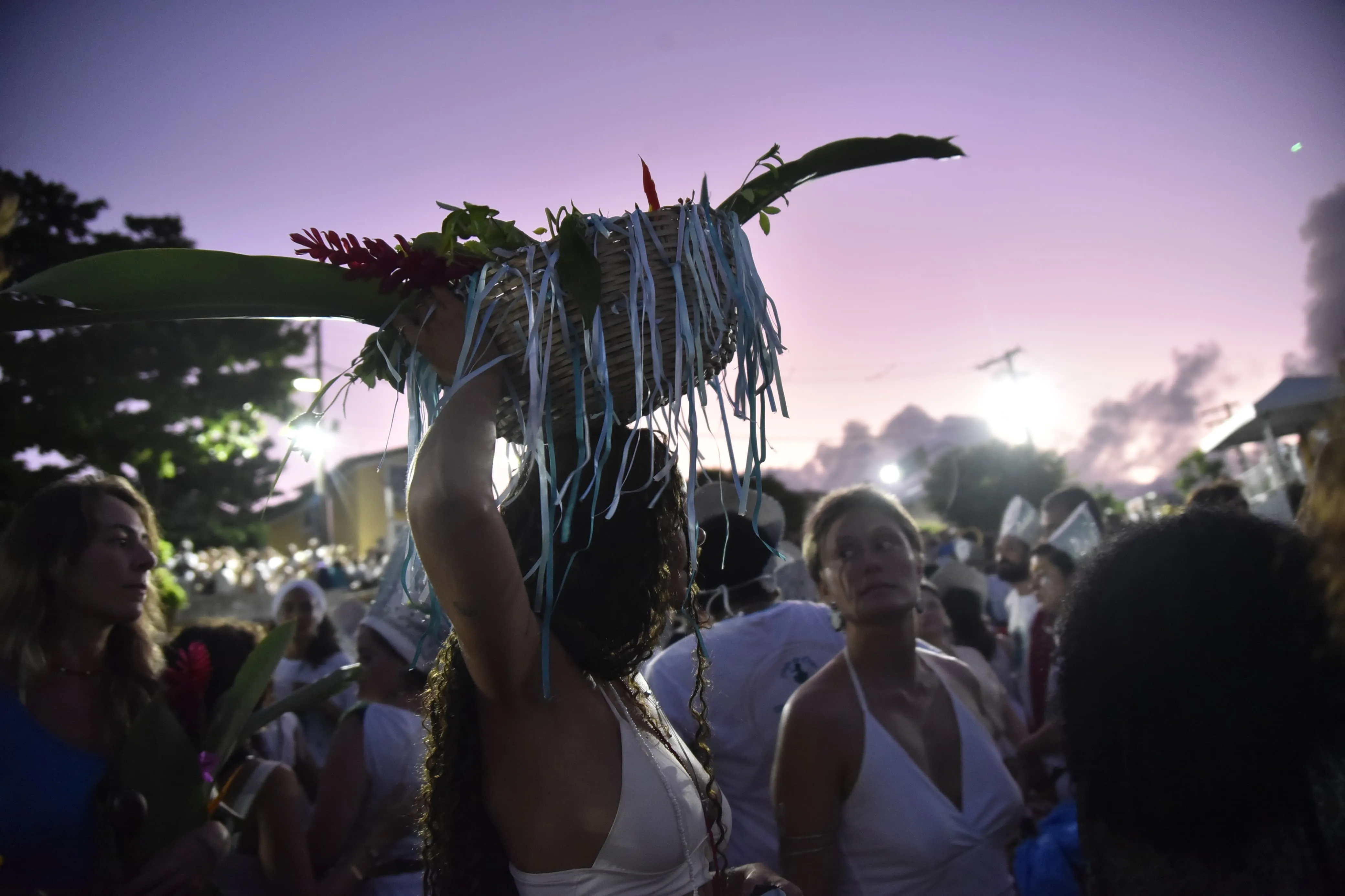 Imagem ilustrativa da imagem Fé e tradição: confira os cliques da Festa de Iemanjá