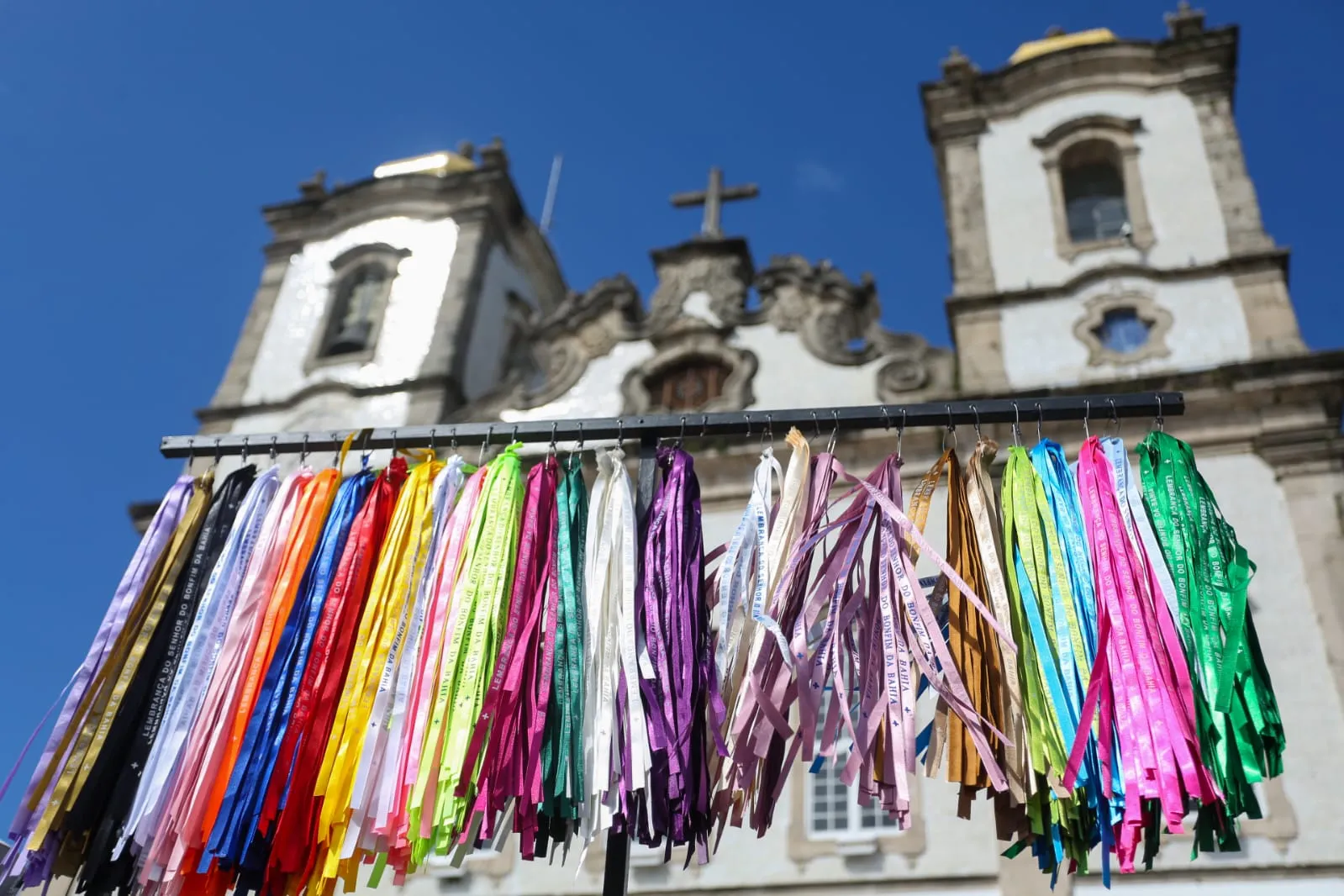 Imagem ilustrativa da imagem Fiéis lotam Igreja do Bonfim nos primeiros dias de 2025