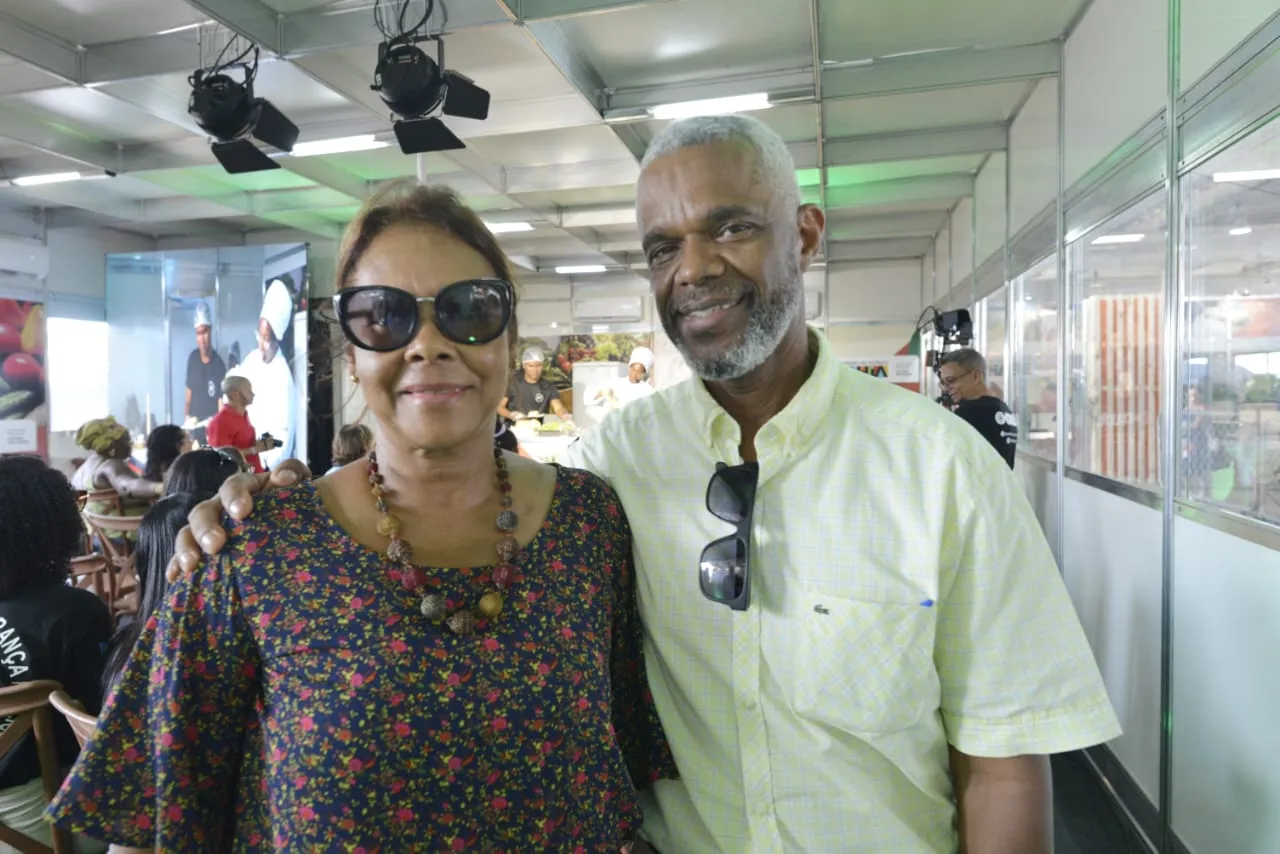 Na foto, Eriane Silva e Edvaldo Silva, prestigiando a Cozinha Show