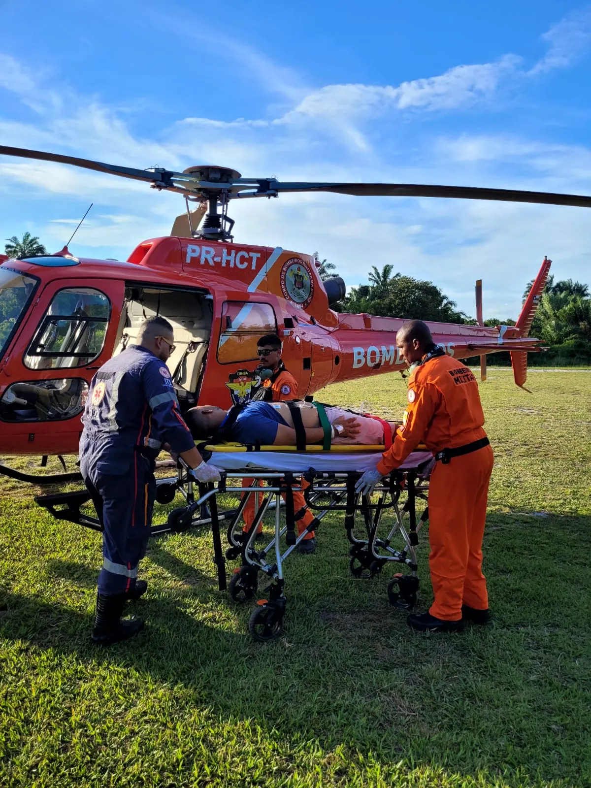 Imagem ilustrativa da imagem Helicóptero transporta homem com infarto agudo para hospital