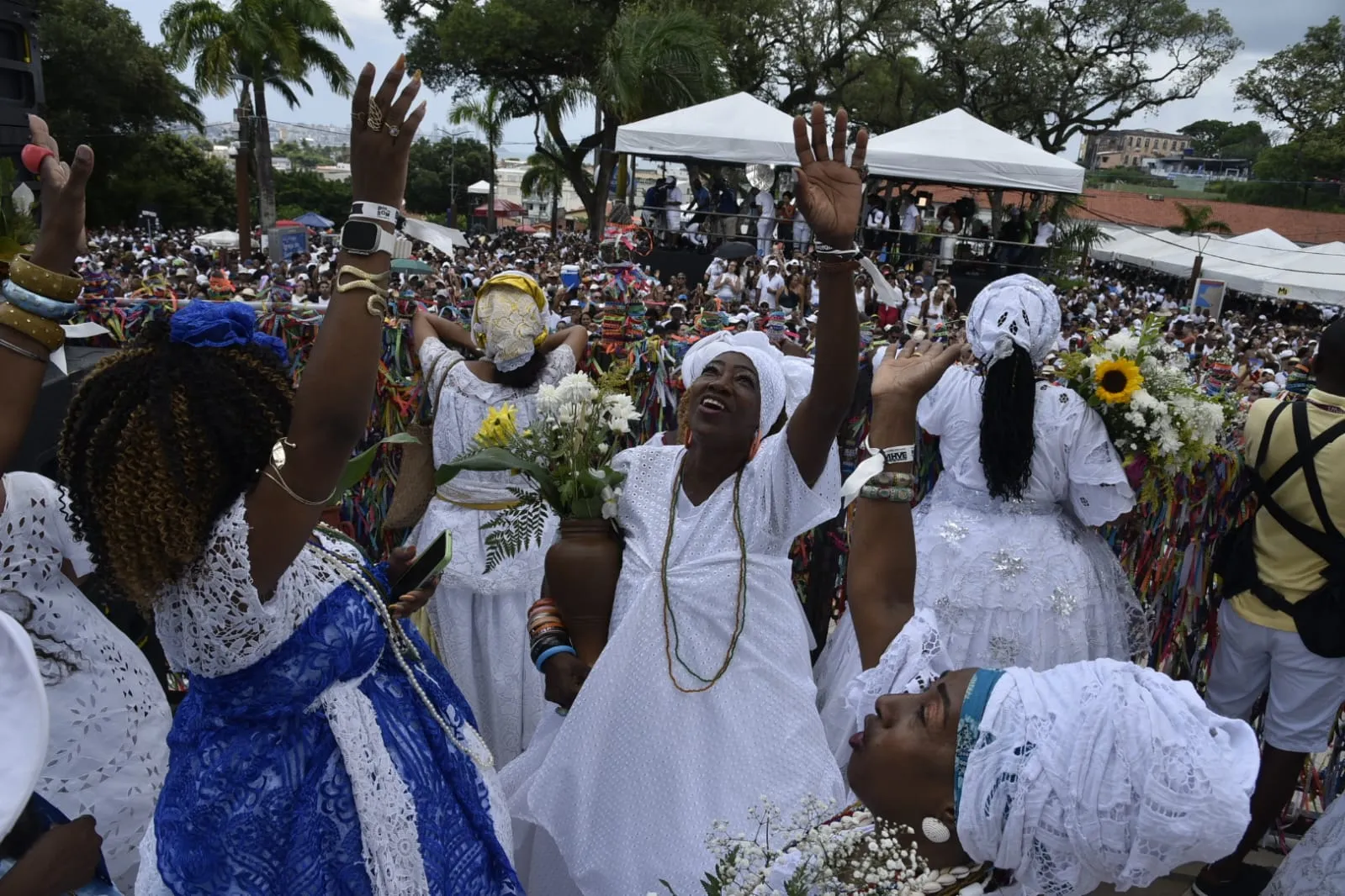 Imagem ilustrativa da imagem Lavagem do Bonfim 2025 em imagens: veja fotos da celebração da fé