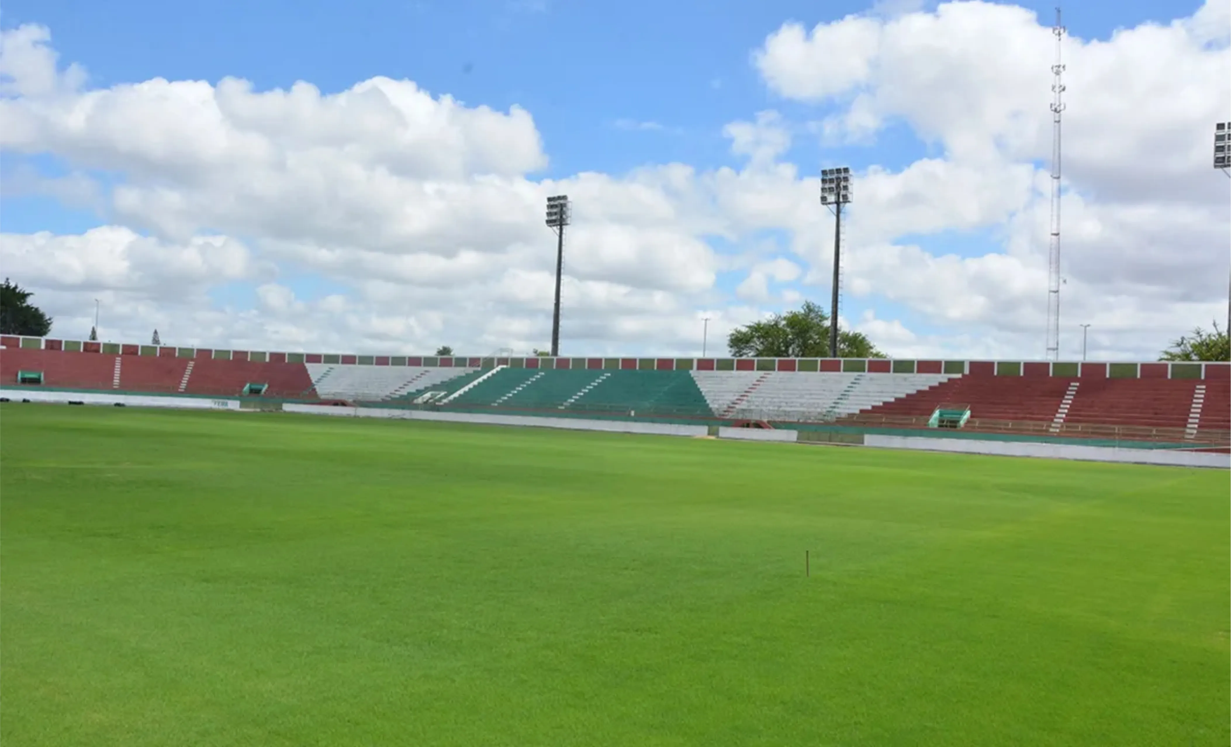 Estádio está liberado para receber partidas do Baianão