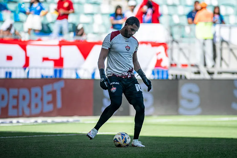 Lucas Arcanjo, goleiro do Vitória