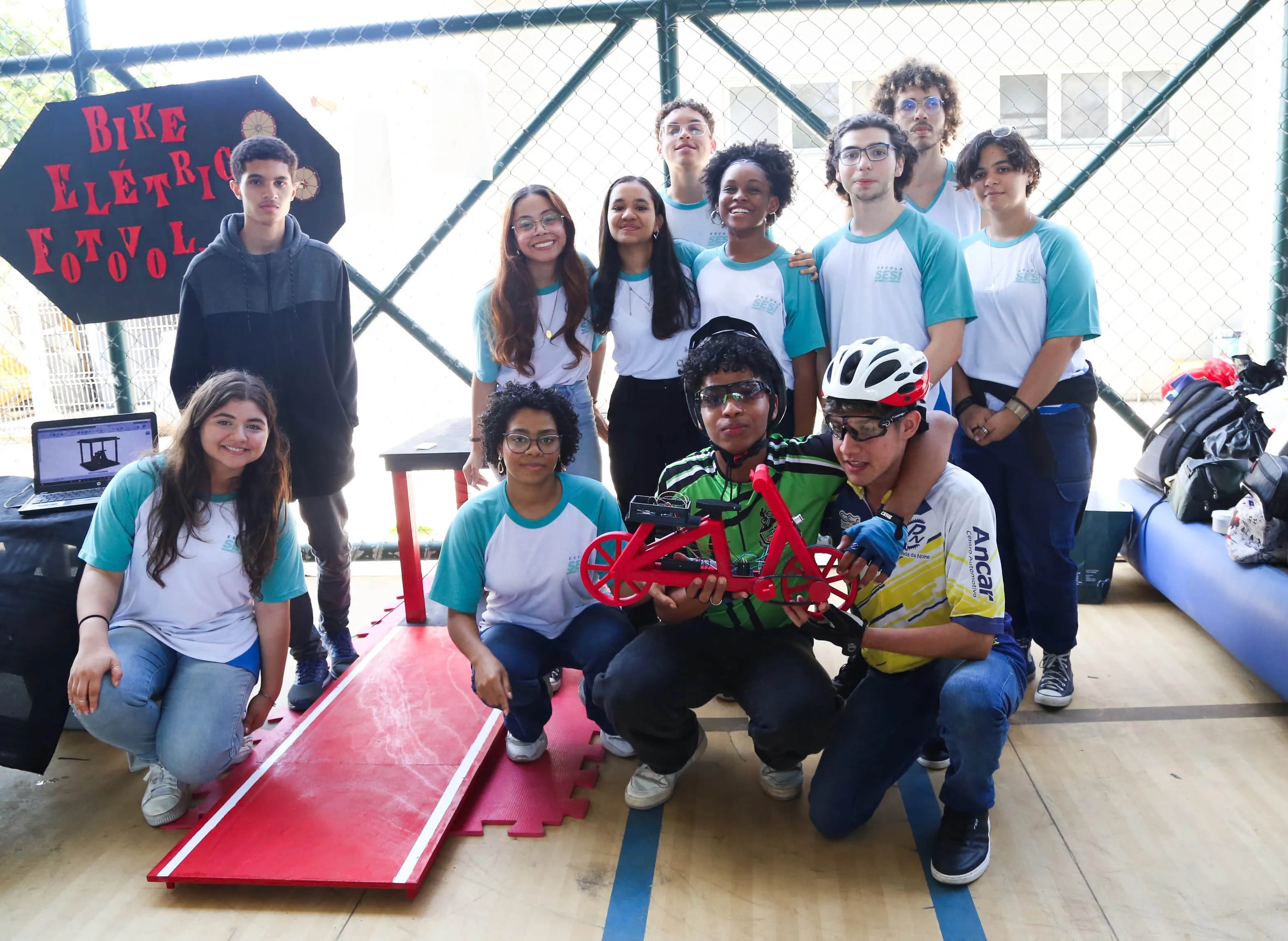 Bicicleta elétrica criada pelos alunos