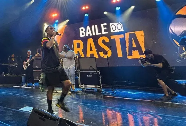 Ponto de Equilíbrio no palco do Baile do Rasta