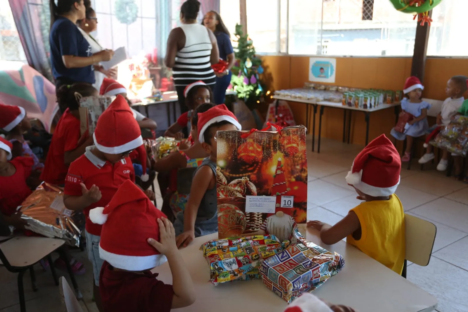 Imagem ilustrativa da imagem Projeto Estrelas do Bem realiza doação de brinquedos em instituições filantrópicas