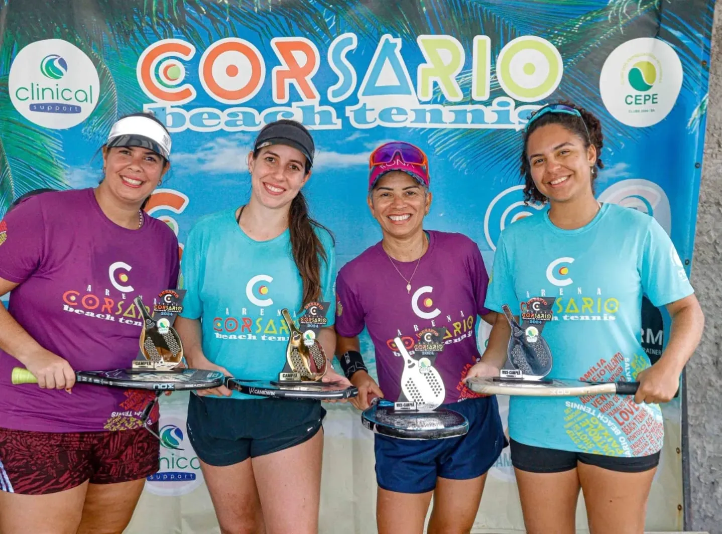 Adriano Nunes é o professor do Corsário Beach Tennis