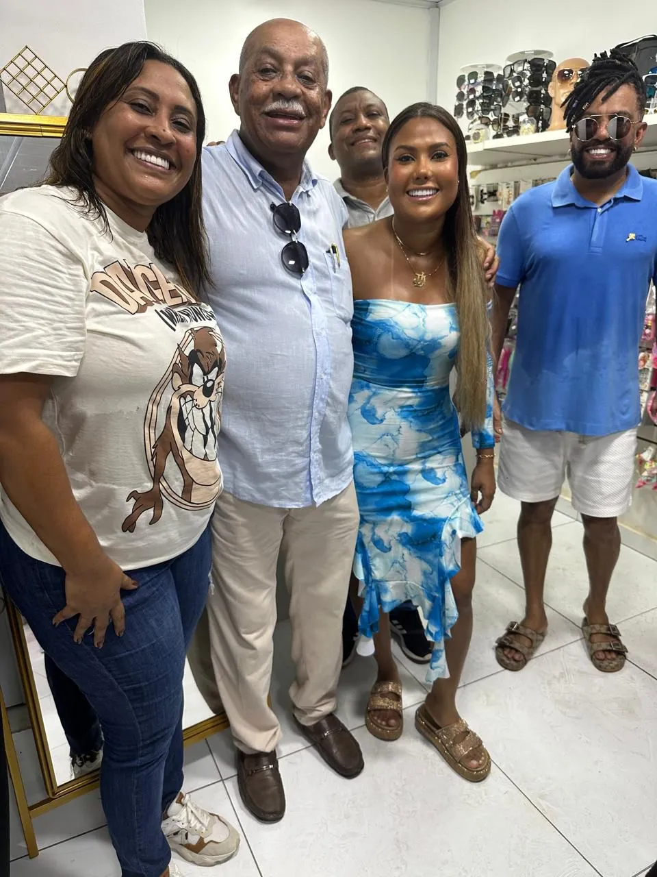 A empresária Josy Alves (irmã de Jéssica), o empresário e político Bitinho Alves (pai de Jéssica e prefeito atual de Teodoro Sampaio-BA), Jéssica Dandara,  Silvanno Salles e Kito Alves (empresário e irmão de Jéssica)