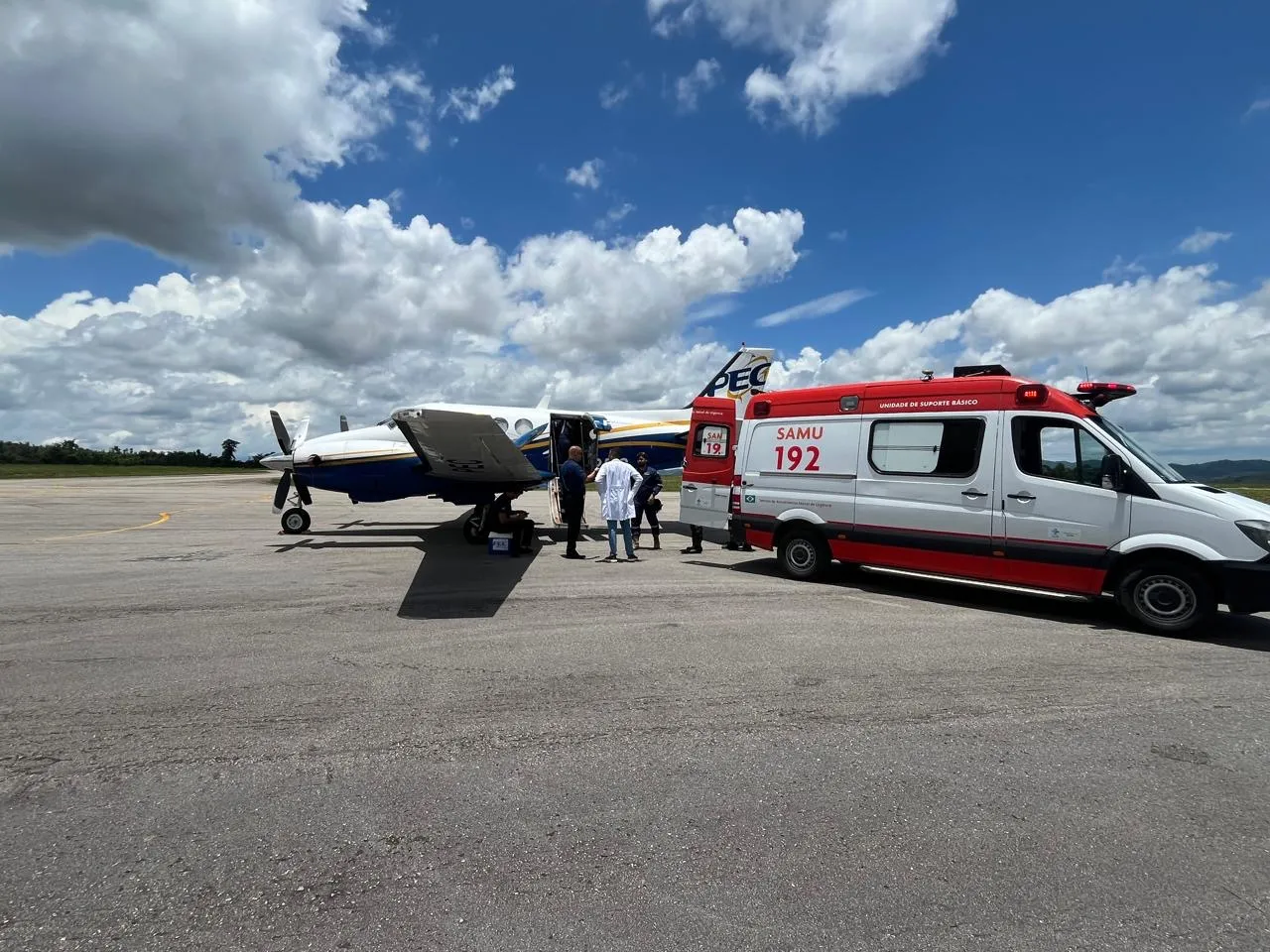 Imagem ilustrativa da imagem Tragédia na BR-116: criança que perdeu pais é transferida em UTI aérea para a Bahia