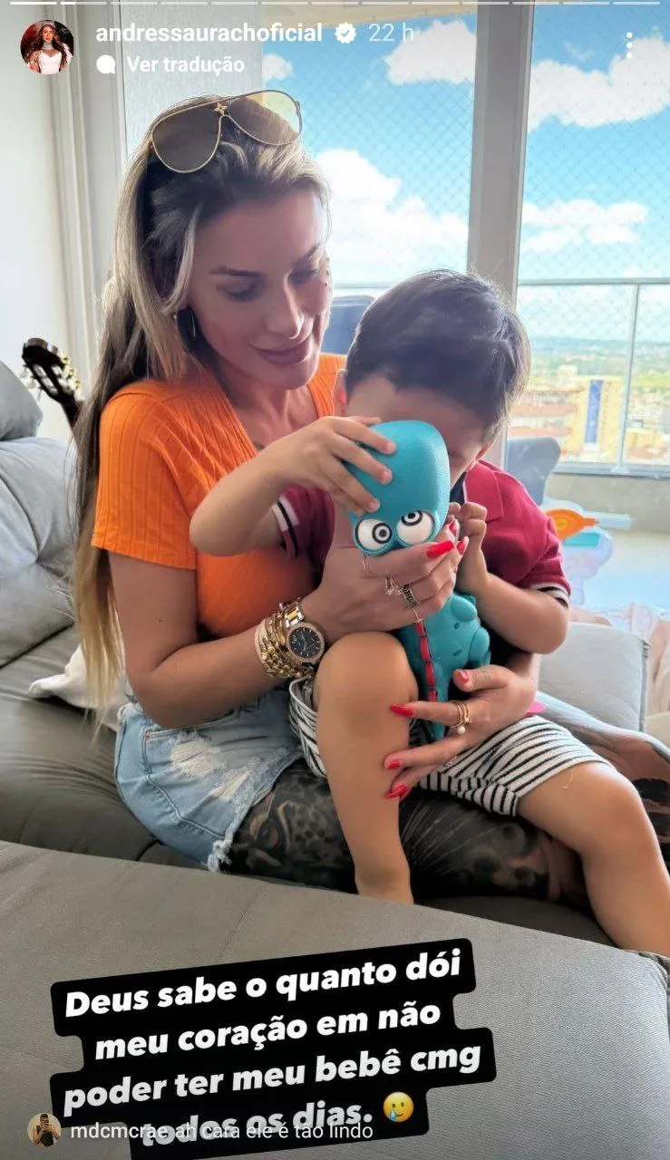 Leon é o filho mais novo de Andressa e tem 2 anos