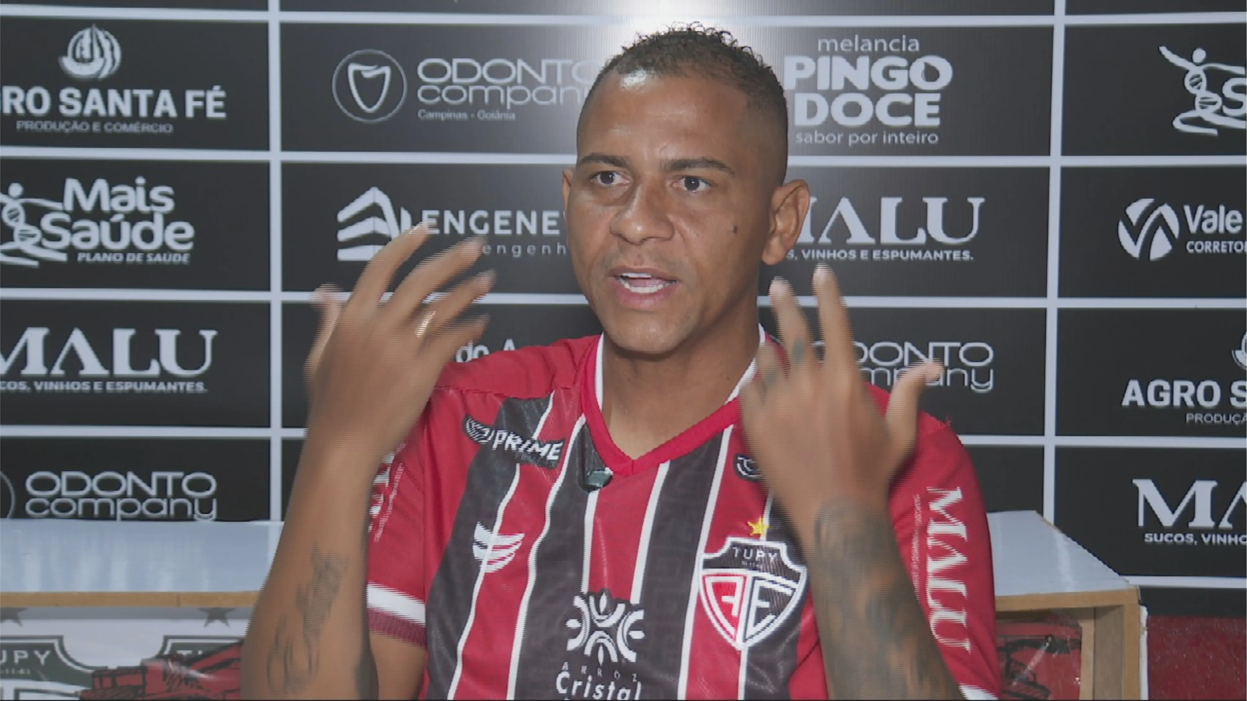 Ex-atacante do Vitória está fininho de novo