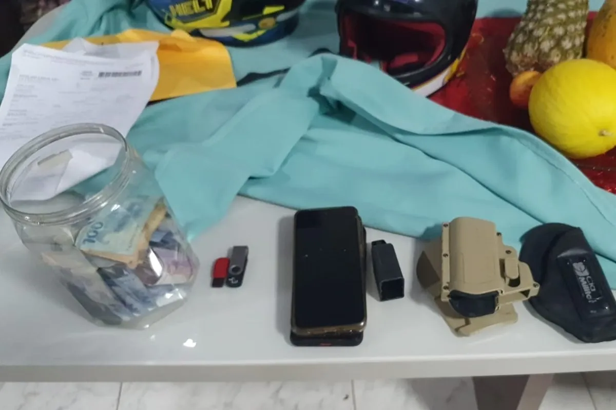 Matérial apreendido na operação