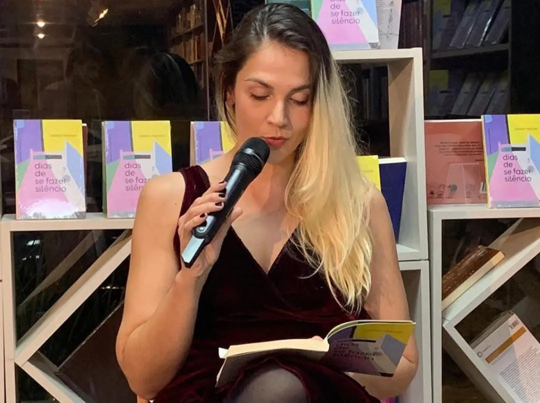 O livro foi reconhecido com o Prêmio Açorianos de Literatura em 2022, na categoria Narrativa Longa.