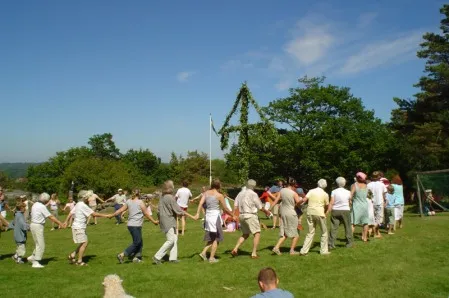 Celebração do solstício de verão em Årsnäs,Suécia