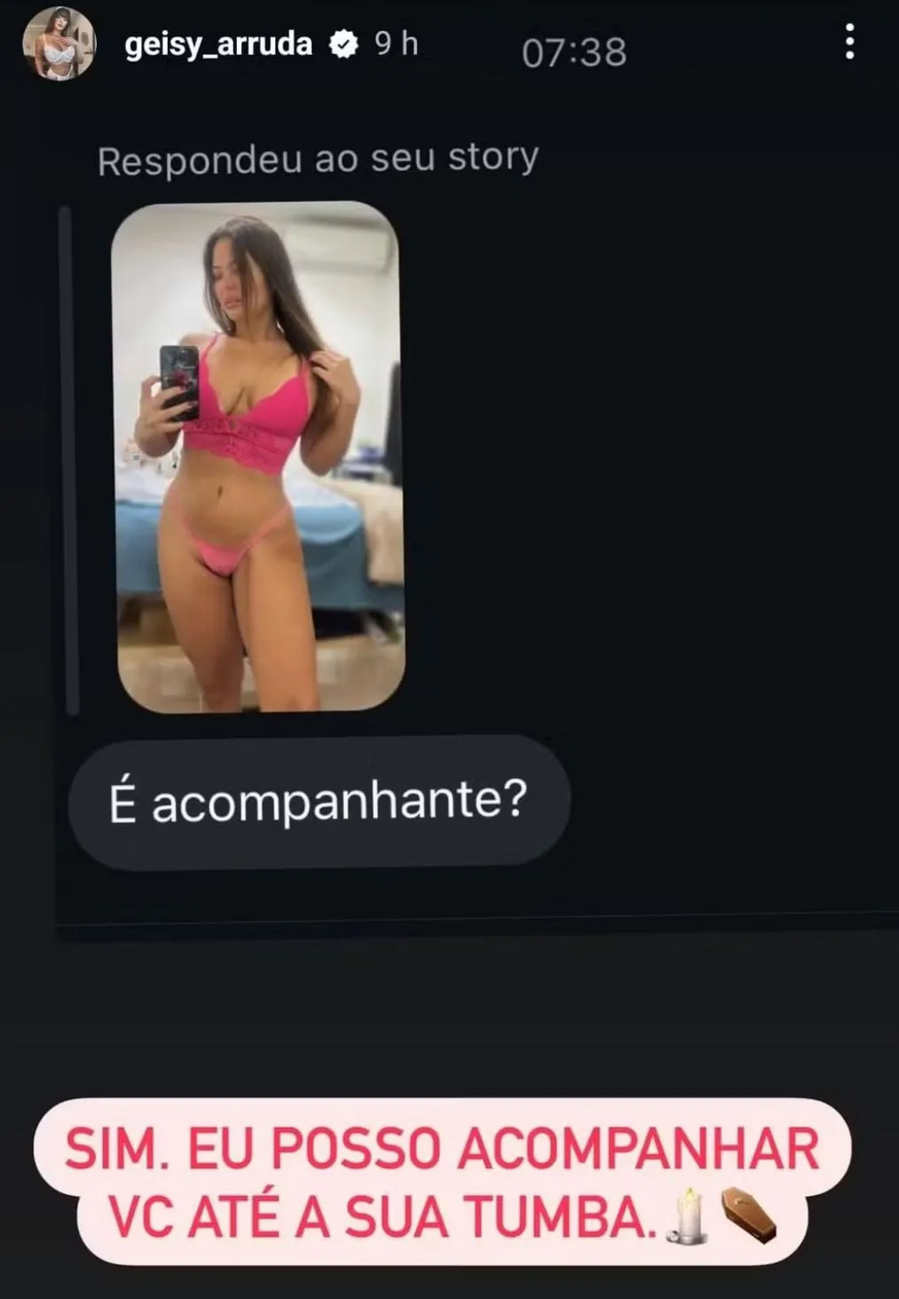 Imagem ilustrativa da imagem De lingerie, Geisy Arruda pega ar com seguidor após pergunta atrevida